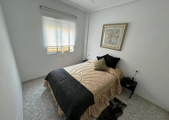 Mediterranean Breeze Casa Trebol تورّيفيِخا